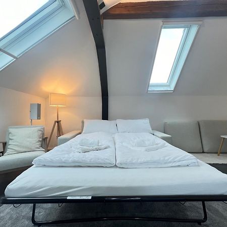 Ludwigshome - Zentrale Lage, Luxusbad, Workspace, Klima Ludwigsburg Eksteriør bilde