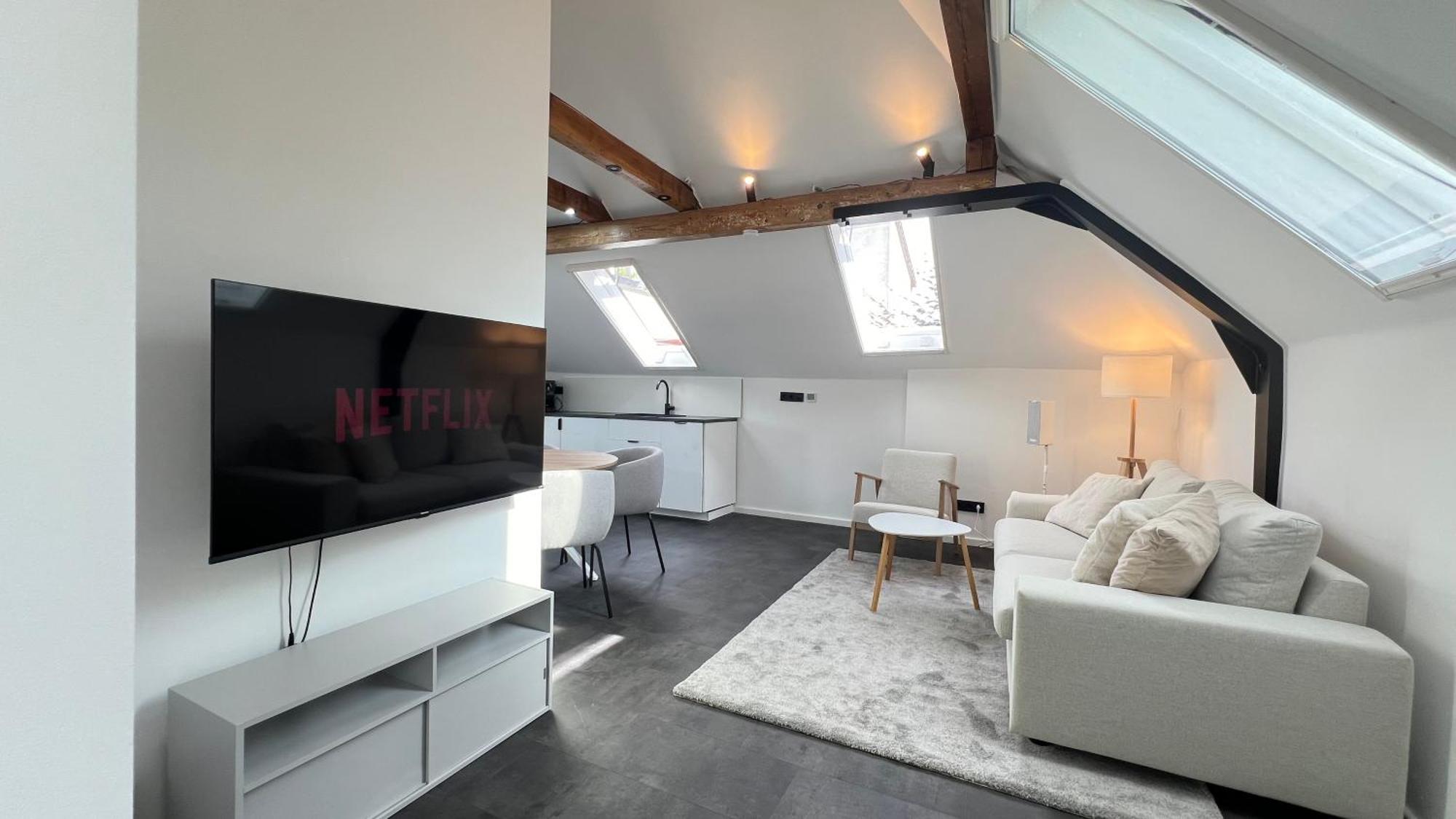 Ludwigshome - Zentrale Lage, Luxusbad, Workspace, Klima Ludwigsburg Eksteriør bilde