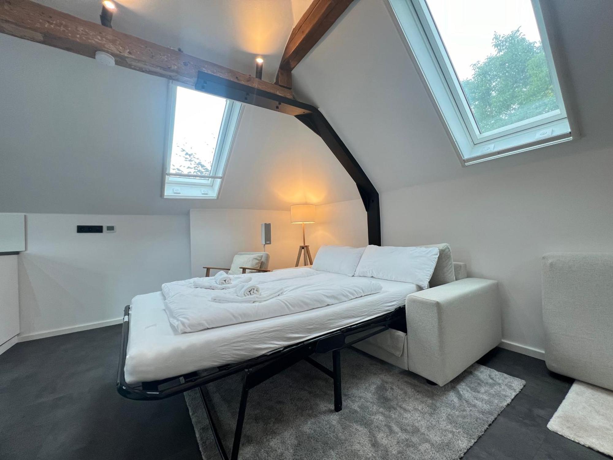 Ludwigshome - Zentrale Lage, Luxusbad, Workspace, Klima Ludwigsburg Eksteriør bilde